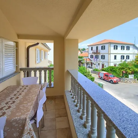 Apartmani Dal Malinska Exterior photo