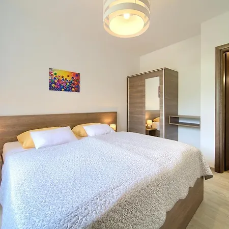 Apartmani Dal Malinska Exterior photo