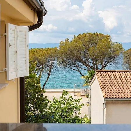 Apartmani Dal Malinska Exterior photo