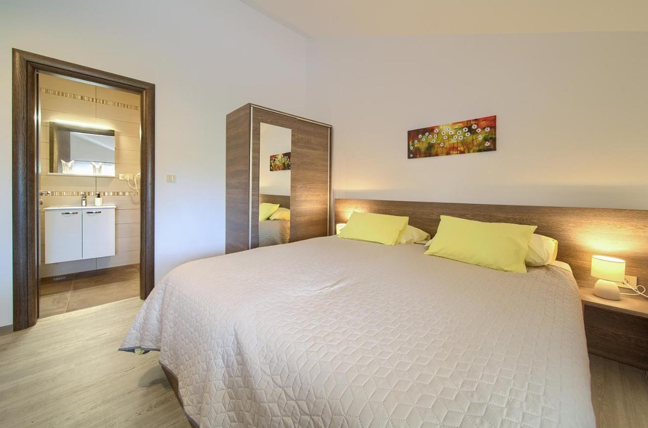 Dal Apartment *