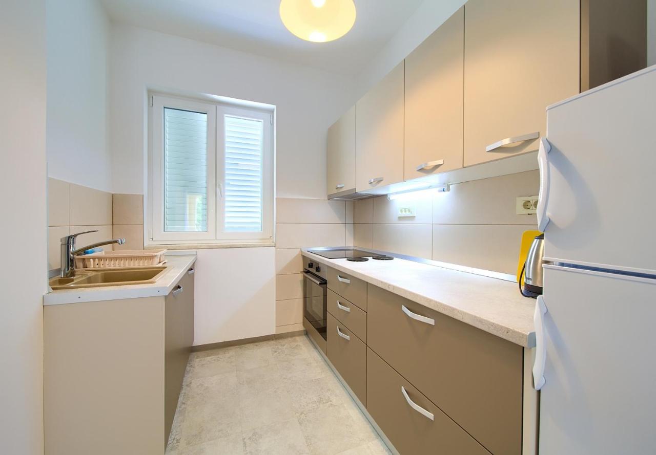 Dal Apartment