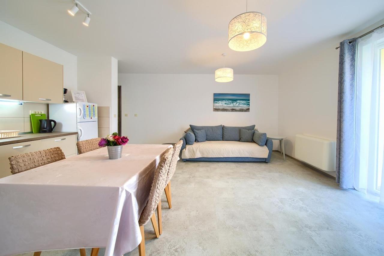 Apartment Dal Malinska