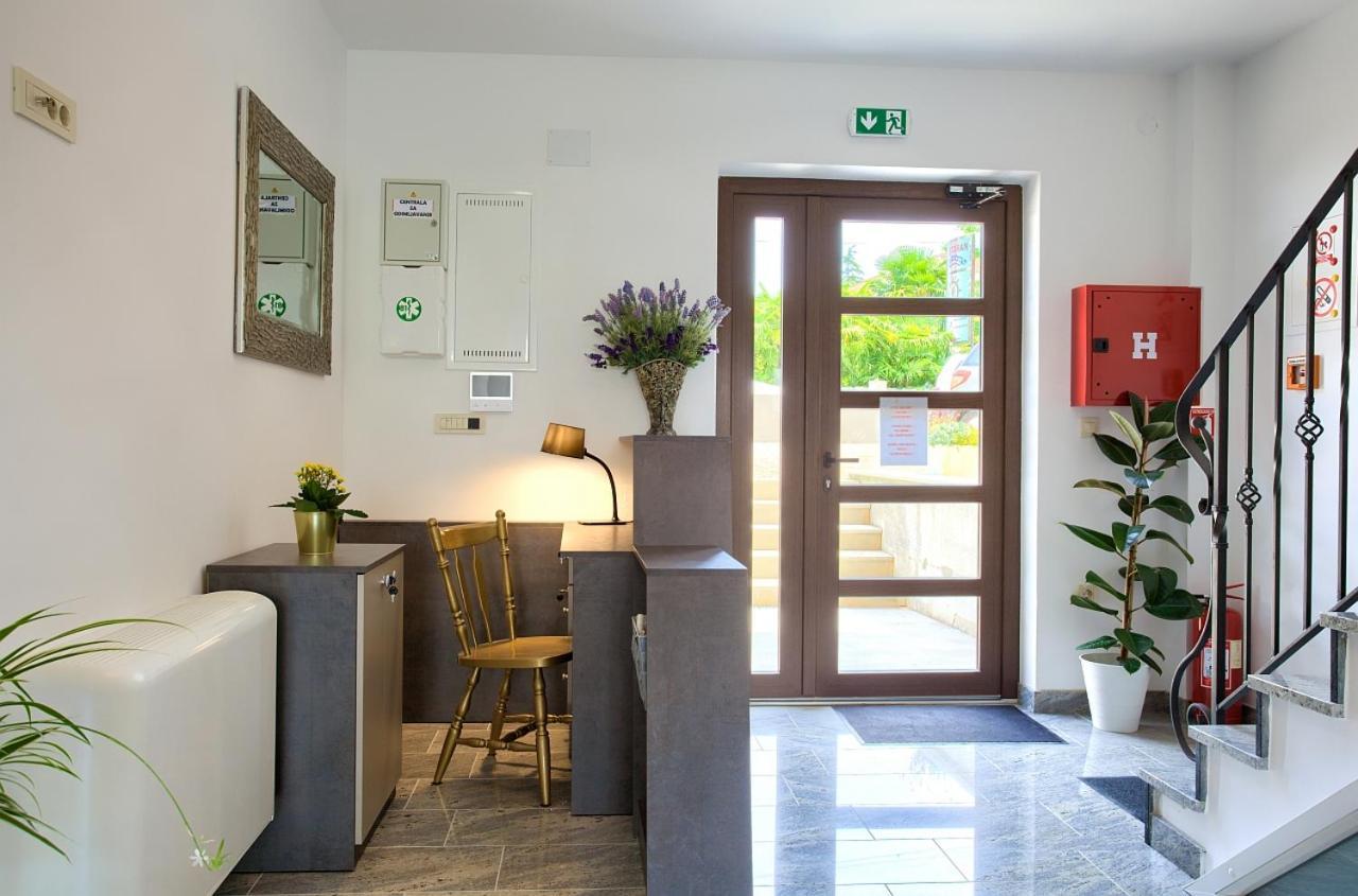 Dal Apartment